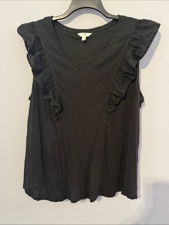 Terra & Sky Tops - Terra & Sky Black Eyelet Ruffle V-Neck Tank